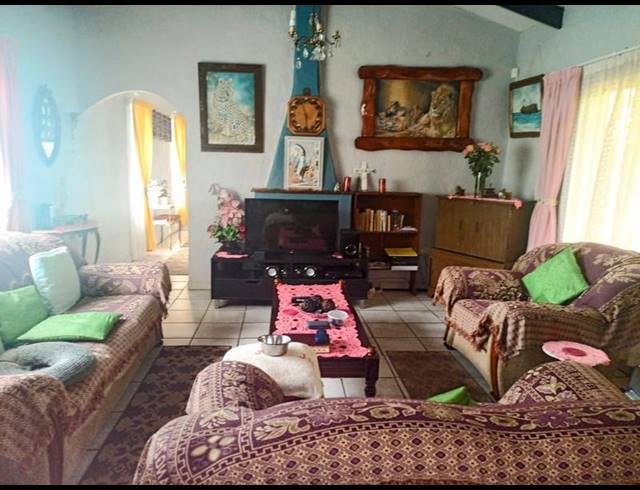 3 BEDROOM HOUSE FOR SALE IN GLENMORE BEACH